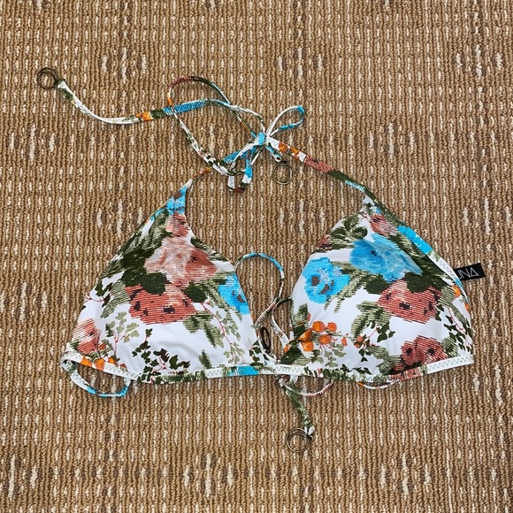 Soluna Swim Reversible Roses Halter Bikini Top SZ L NWOT - Picture 4 of 5